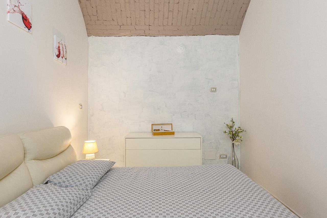 La Cantinetta Di Milano - The Wine Cave In Milan, Huge 110Sqm Apartment Next To Central Station Exterior photo
